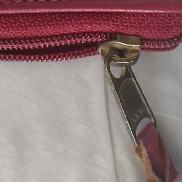 NWOT Purple shoulder bag 12 1/2" X 8" - Picture 5 of 10